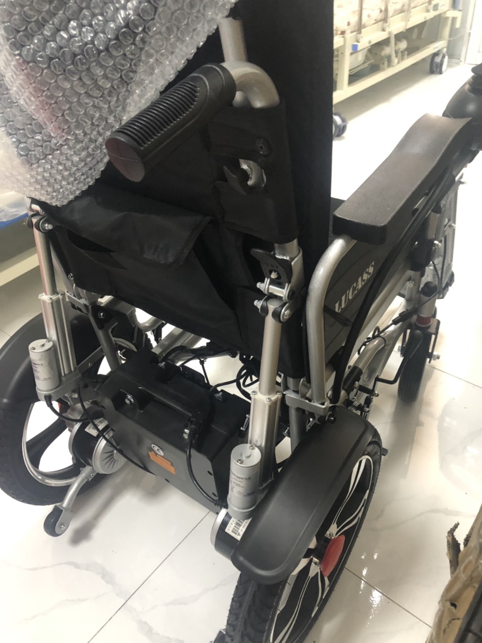 Xe lucass XE 802